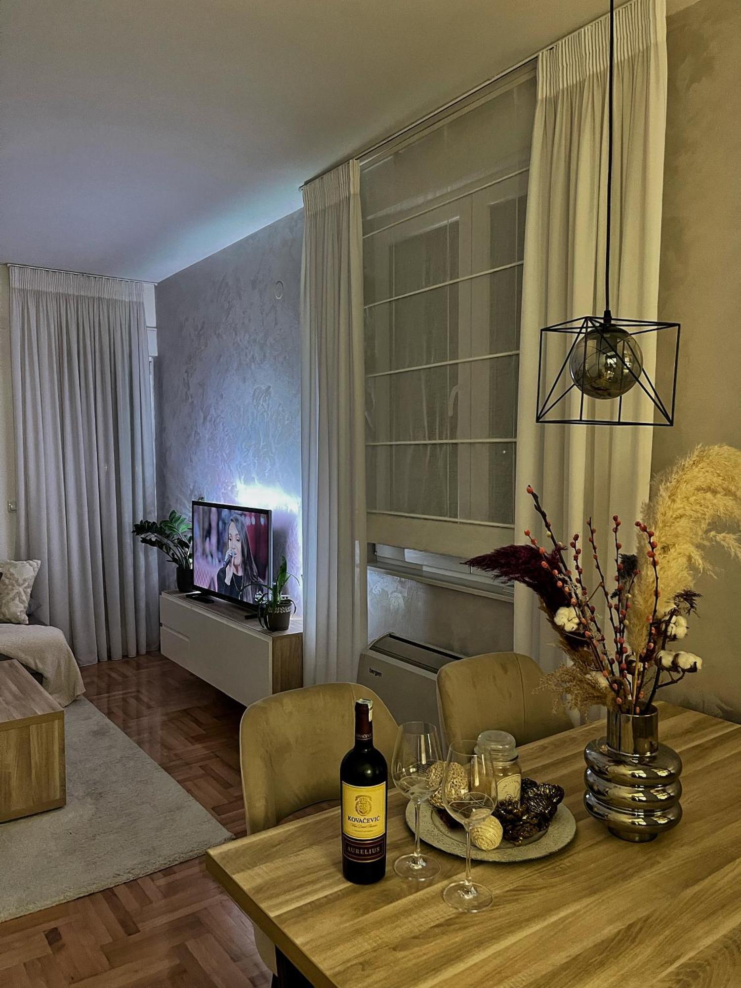 Monarh Apartment บิเยลยินา ภายนอก รูปภาพ
